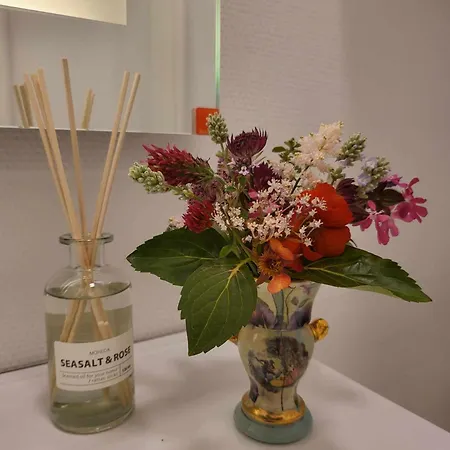 דירה Modern & Homely - Free Parking